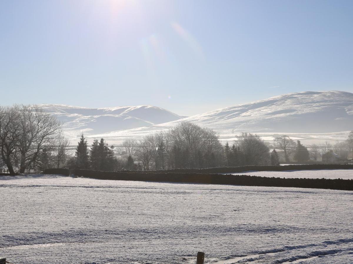 Howgill Cottage Sedbergh Bagian luar foto